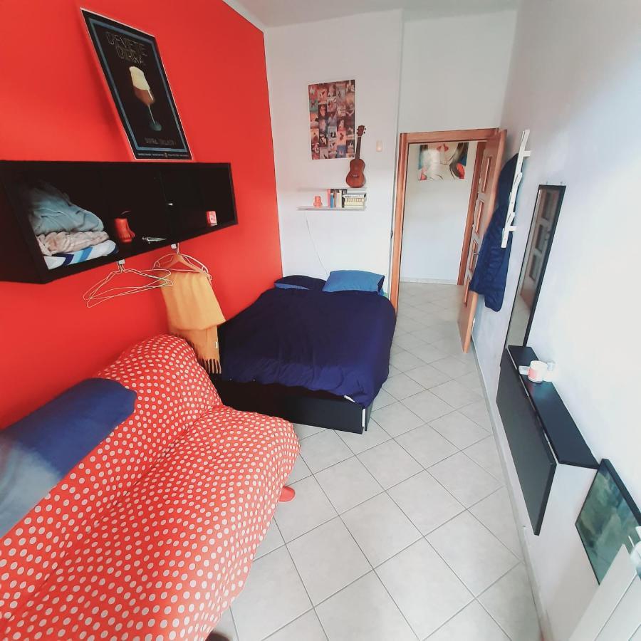 Cozy Room Stanza Close City Center In A Family House Stanza In Appartamento Condiviso Noi Viviamo In Casa Stanza In Affitto Turijn Buitenkant foto