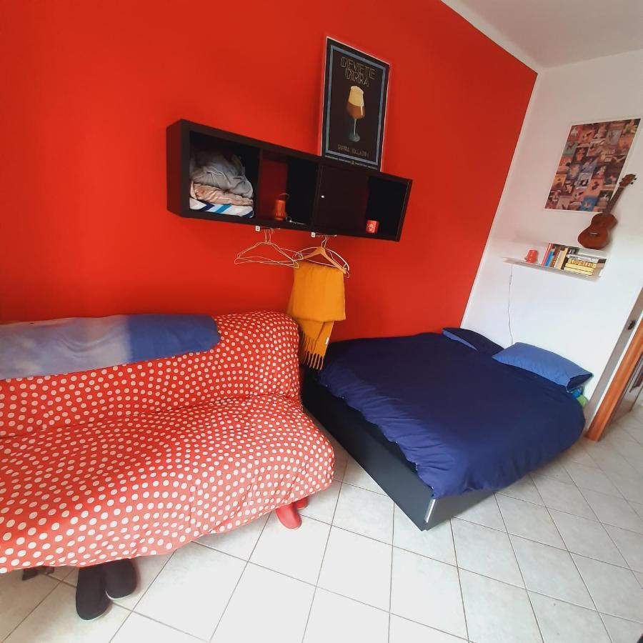 Cozy Room Stanza Close City Center In A Family House Stanza In Appartamento Condiviso Noi Viviamo In Casa Stanza In Affitto Turijn Buitenkant foto