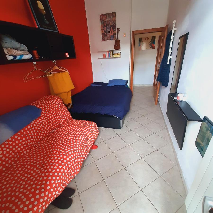 Cozy Room Stanza Close City Center In A Family House Stanza In Appartamento Condiviso Noi Viviamo In Casa Stanza In Affitto Turijn Buitenkant foto