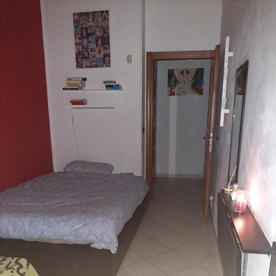 Cozy Room Stanza Close City Center In A Family House Stanza In Appartamento Condiviso Noi Viviamo In Casa Stanza In Affitto Turijn Buitenkant foto