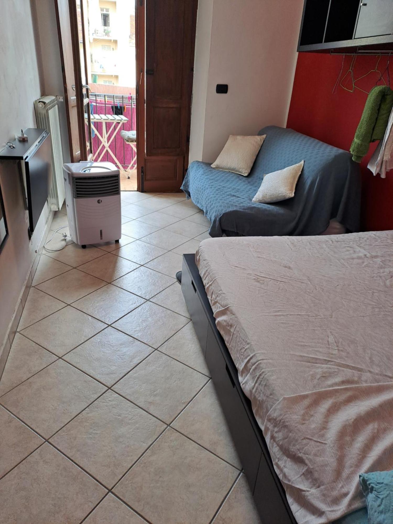 Cozy Room Stanza Close City Center In A Family House Stanza In Appartamento Condiviso Noi Viviamo In Casa Stanza In Affitto Turijn Kamer foto