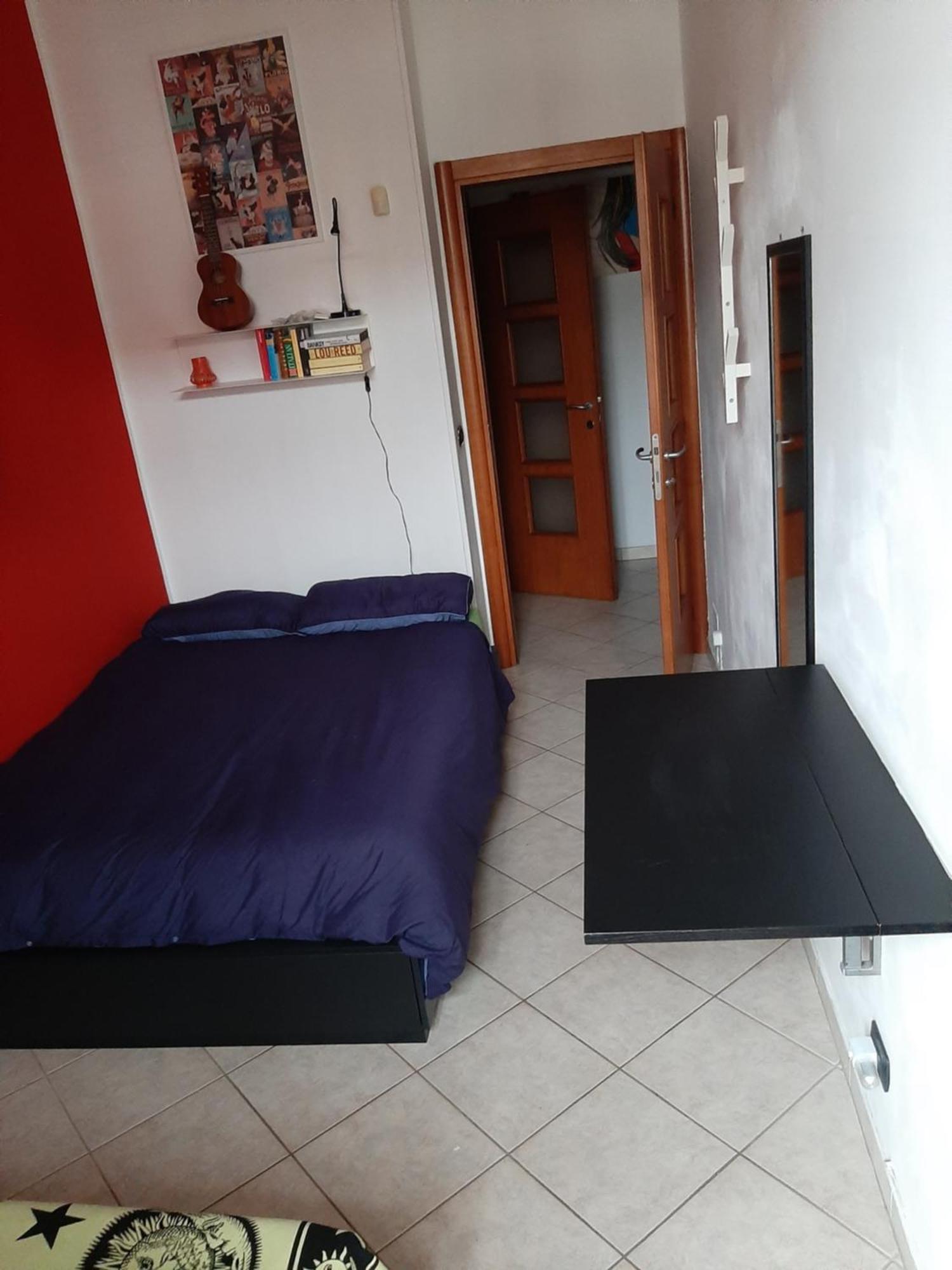 Cozy Room Stanza Close City Center In A Family House Stanza In Appartamento Condiviso Noi Viviamo In Casa Stanza In Affitto Turijn Kamer foto