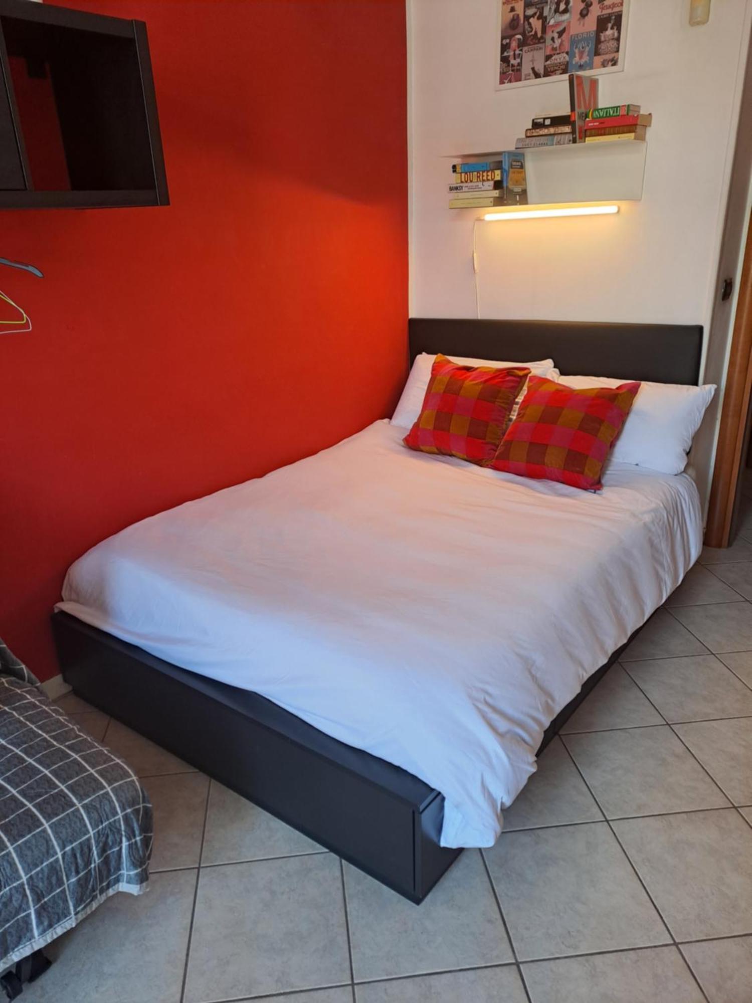 Cozy Room Stanza Close City Center In A Family House Stanza In Appartamento Condiviso Noi Viviamo In Casa Stanza In Affitto Turijn Buitenkant foto