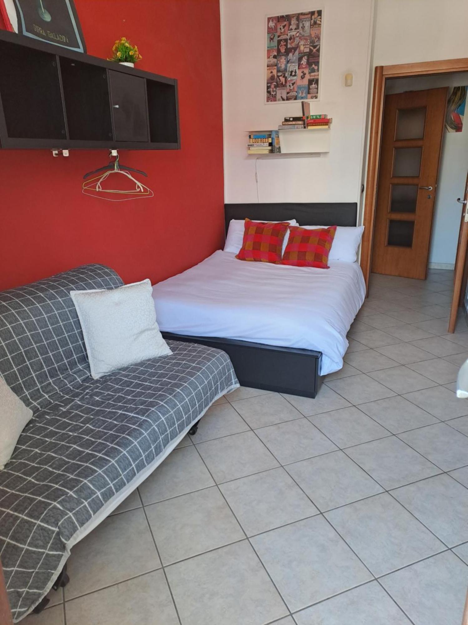 Cozy Room Stanza Close City Center In A Family House Stanza In Appartamento Condiviso Noi Viviamo In Casa Stanza In Affitto Turijn Buitenkant foto